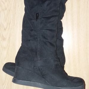 Women's Roxy Boots size 8